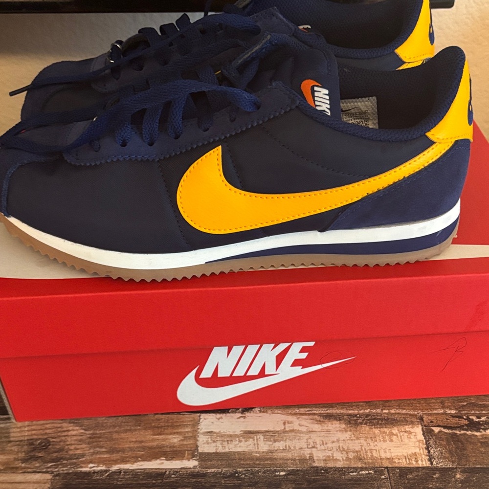 Nike Navy and Yellow Sneakers